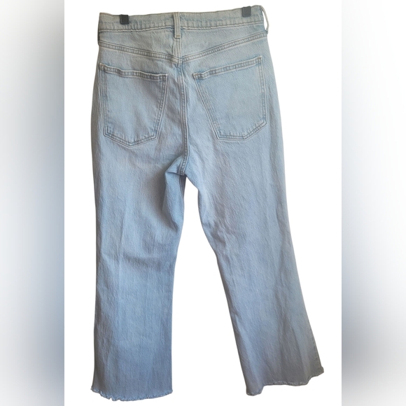 Universal Thread Light Blue Flare Jeans Sz 6 - Picture 2 of 8